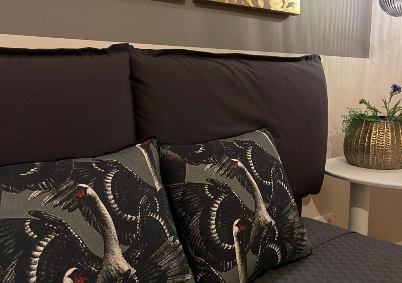 Stay At Smilla - Boutique Apartments Mit Kueche - Parken - Klima - Netflix - Waschmaschine Wiesbaden Luaran gambar