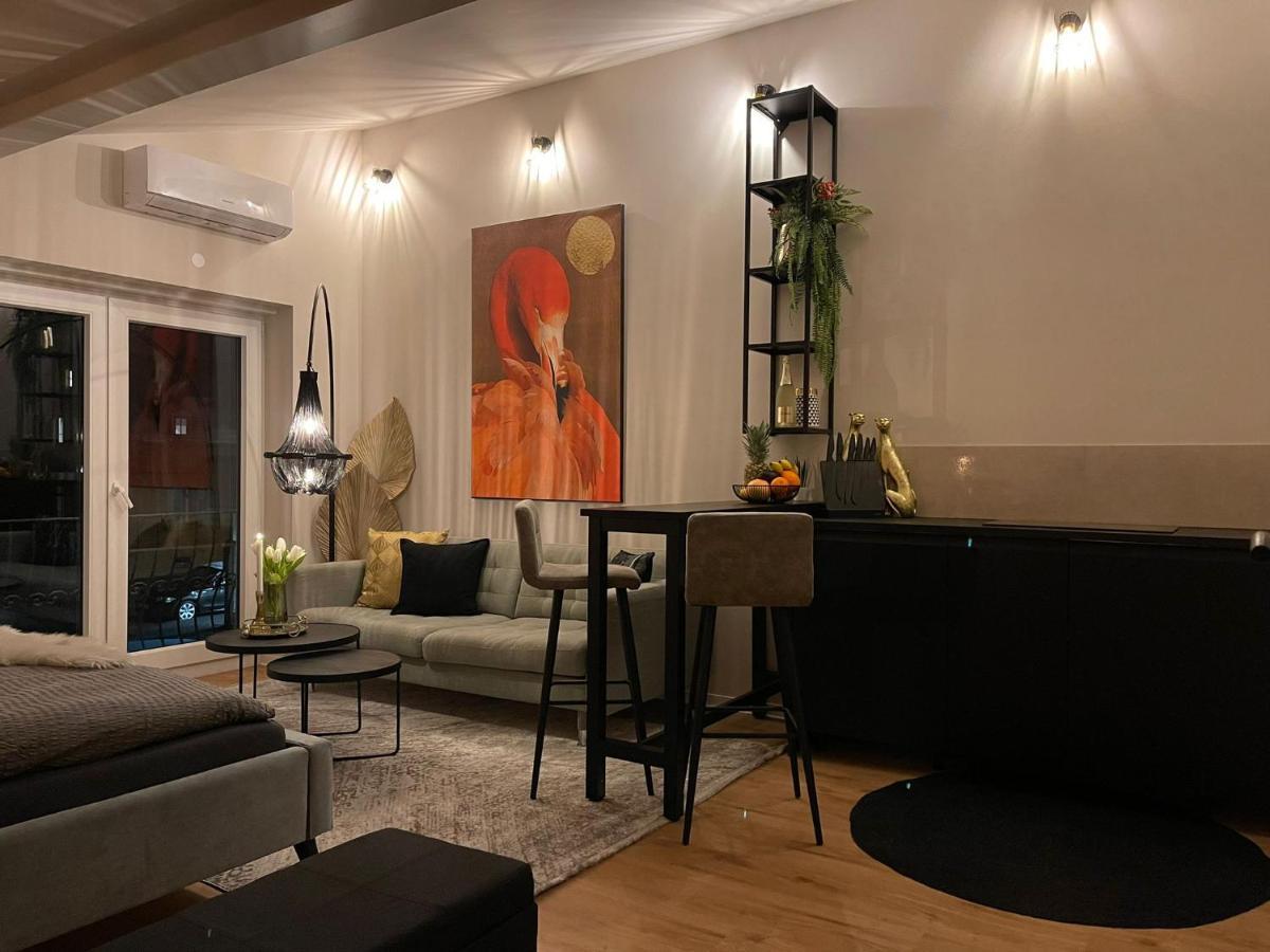Stay At Smilla - Boutique Apartments Mit Kueche - Parken - Klima - Netflix - Waschmaschine Wiesbaden Luaran gambar