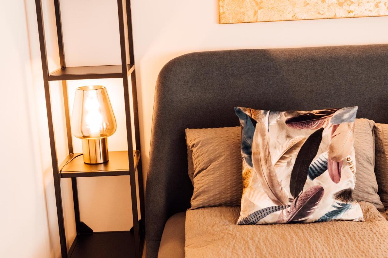 Stay At Smilla - Boutique Apartments Mit Kueche - Parken - Klima - Netflix - Waschmaschine Wiesbaden Luaran gambar